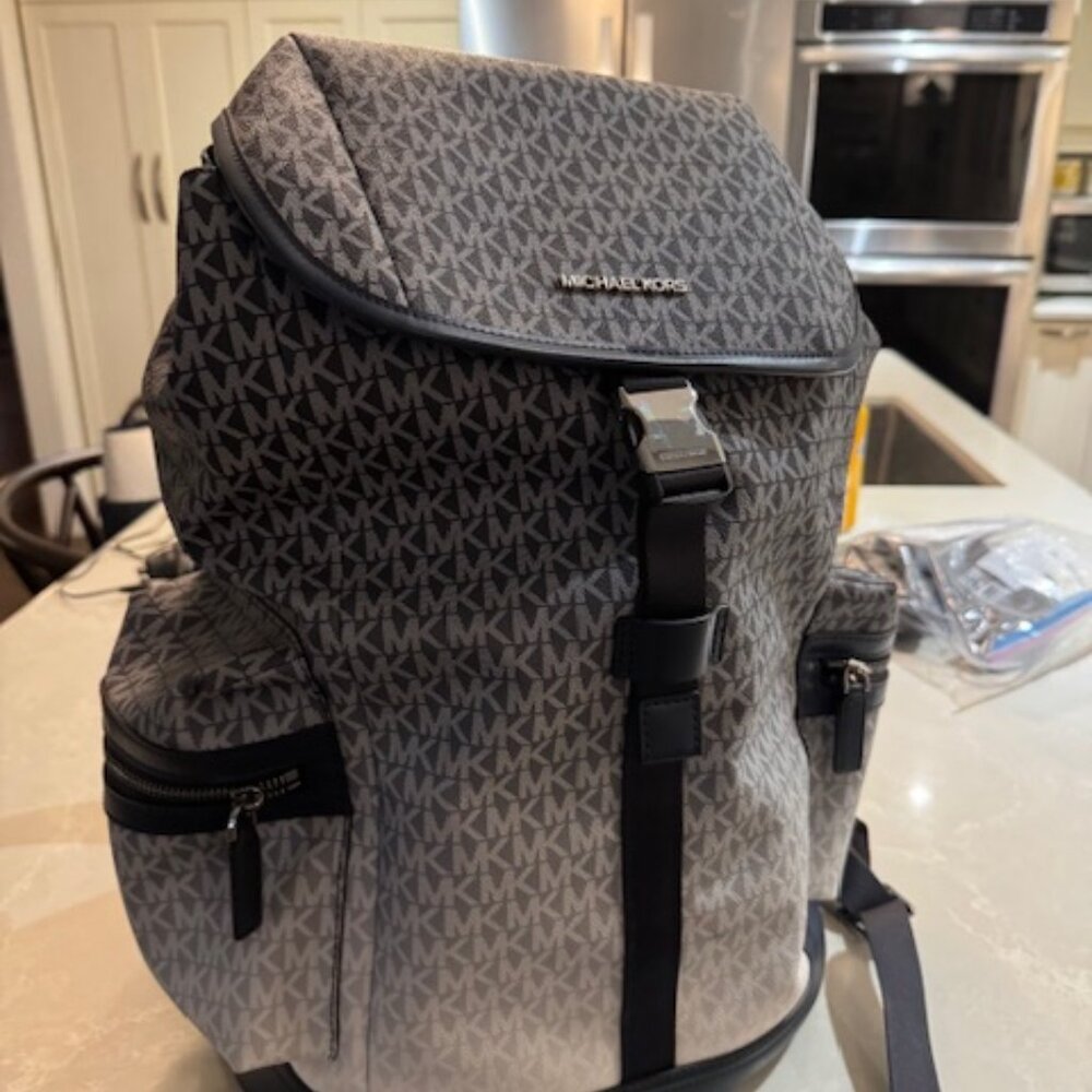 New Large Michael Kors backpack blue/white ombre